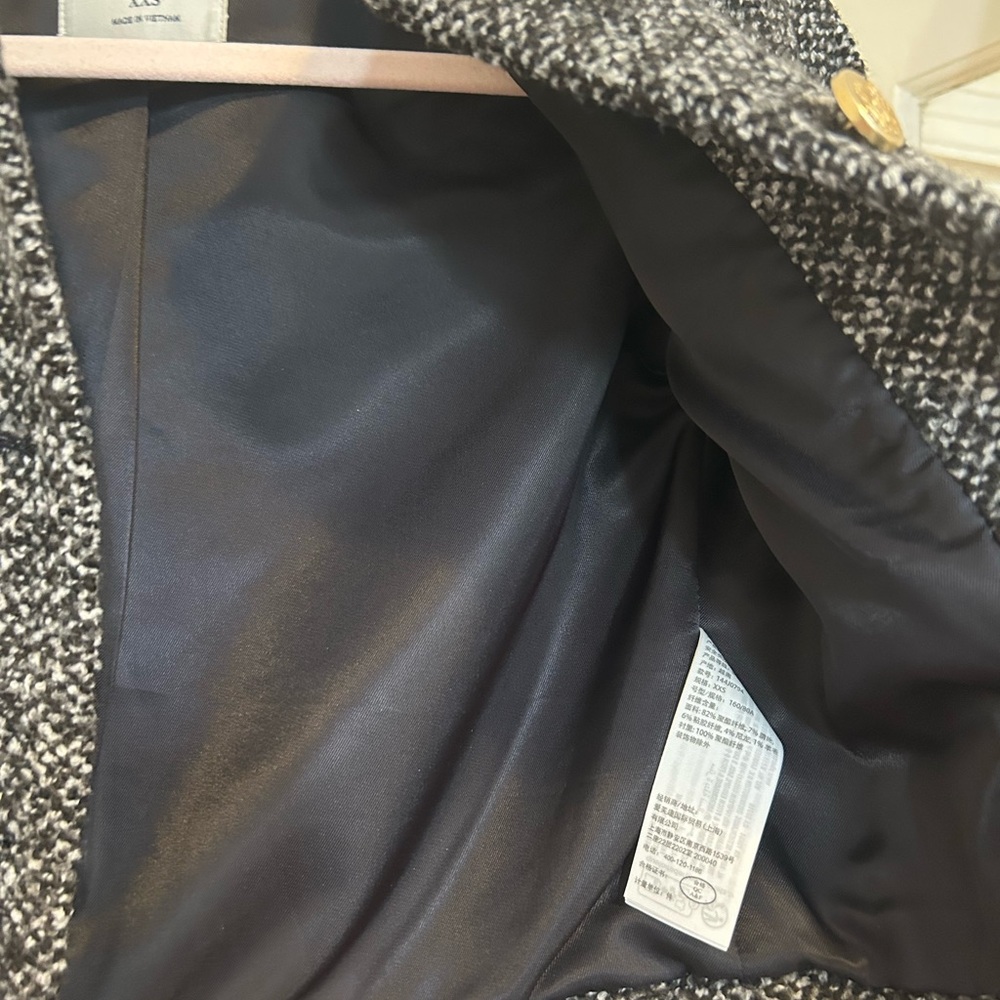 Abercrombie & Fitch Black and White Tweed Blazer - Picture 3 of 3